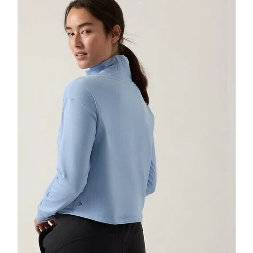 Athleta Sky Blue Whistler Mock Neck Top Crop Long Sleeve Women's Size Small - Picture 5 of 13